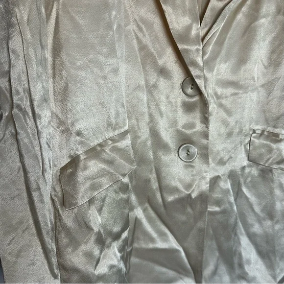 DISSH Oversized Kiah Pearl Satin Blazer US 4 NWT New jacket cream neutral button - Picture 8 of 16